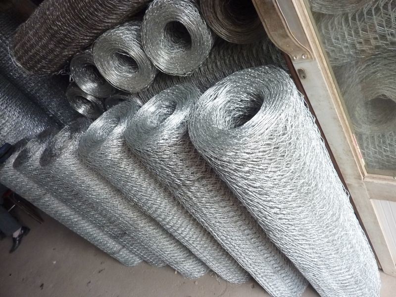 Gabions are defined as twisted, hexagonal, woven galvanized steel wire mesh baskets in a rectangular box shape. Gabion mesh is available in a variety of sizes and specifications. Gabions are used in civil engineering, road construction, military applicati